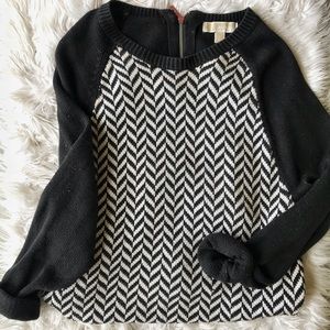 Black and white Michael Kors sweater size Medium